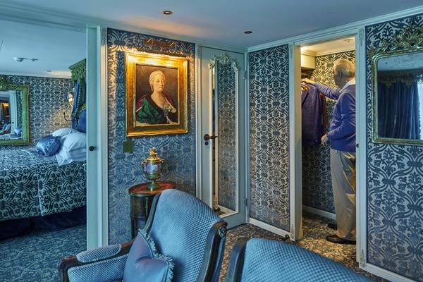 UNIWORLD Boutique River Cruises S.S. Maria Theresa Suite Lifestyle 4.jpg